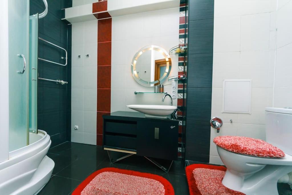 Apartment With View On Inpedendence Square Khreshchatyk Kiev Esterno foto